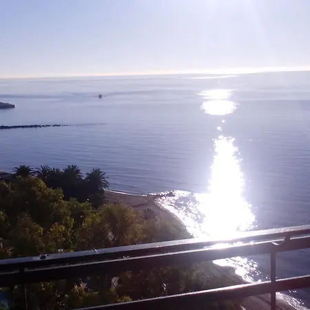 Apartment First Line Beach Marbella